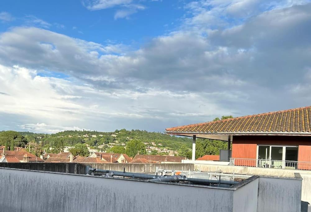 Appartement Cosy Agen Centre Avec Lit King Size Esterno foto